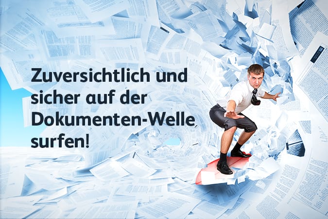Mann schwimmt auf Dokumentenwelle