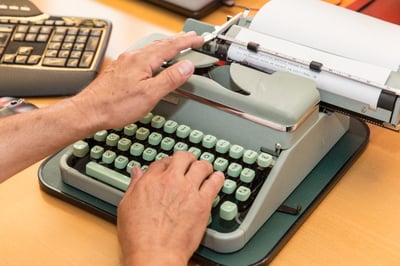 60 Jahre Leuchter Schreibmaschinen-Spiel 03