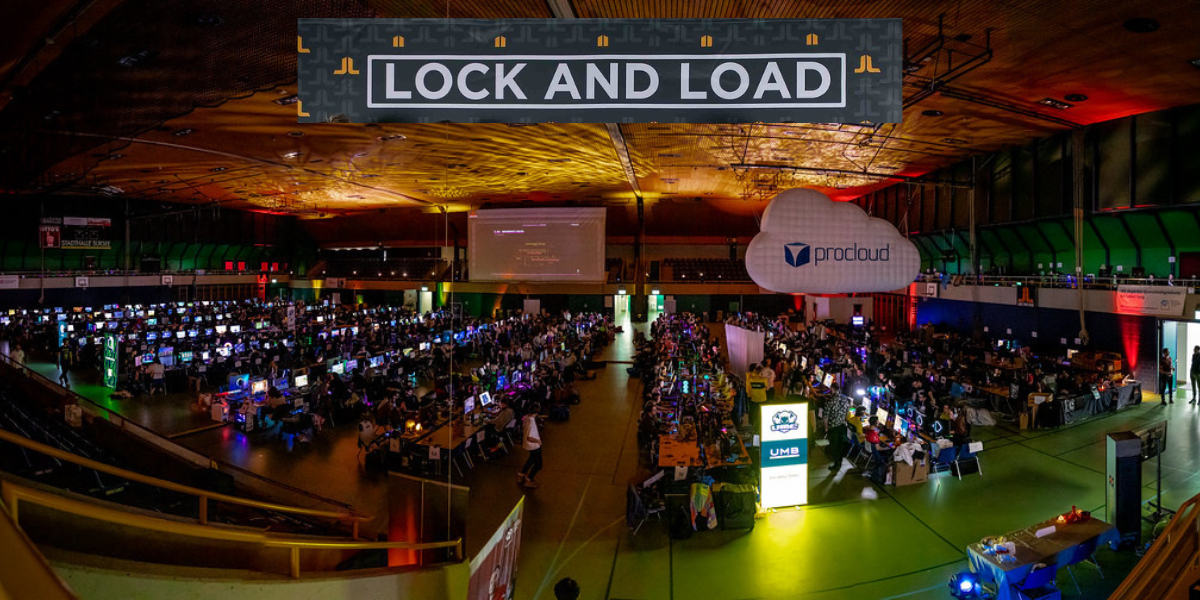 Lock and Load 16_2025 - Einsicht in die Halle 