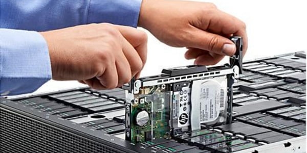 Sauber Rennstall setzt auf HP